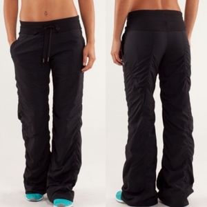 Lululemon navy studio pant